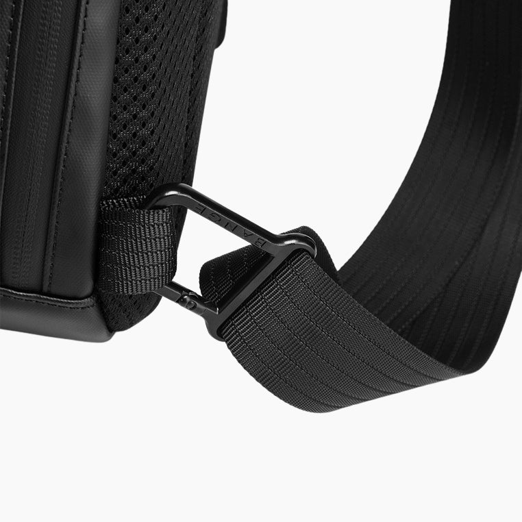 HELBAG ROLL - Sac Bandoulière Rigide
